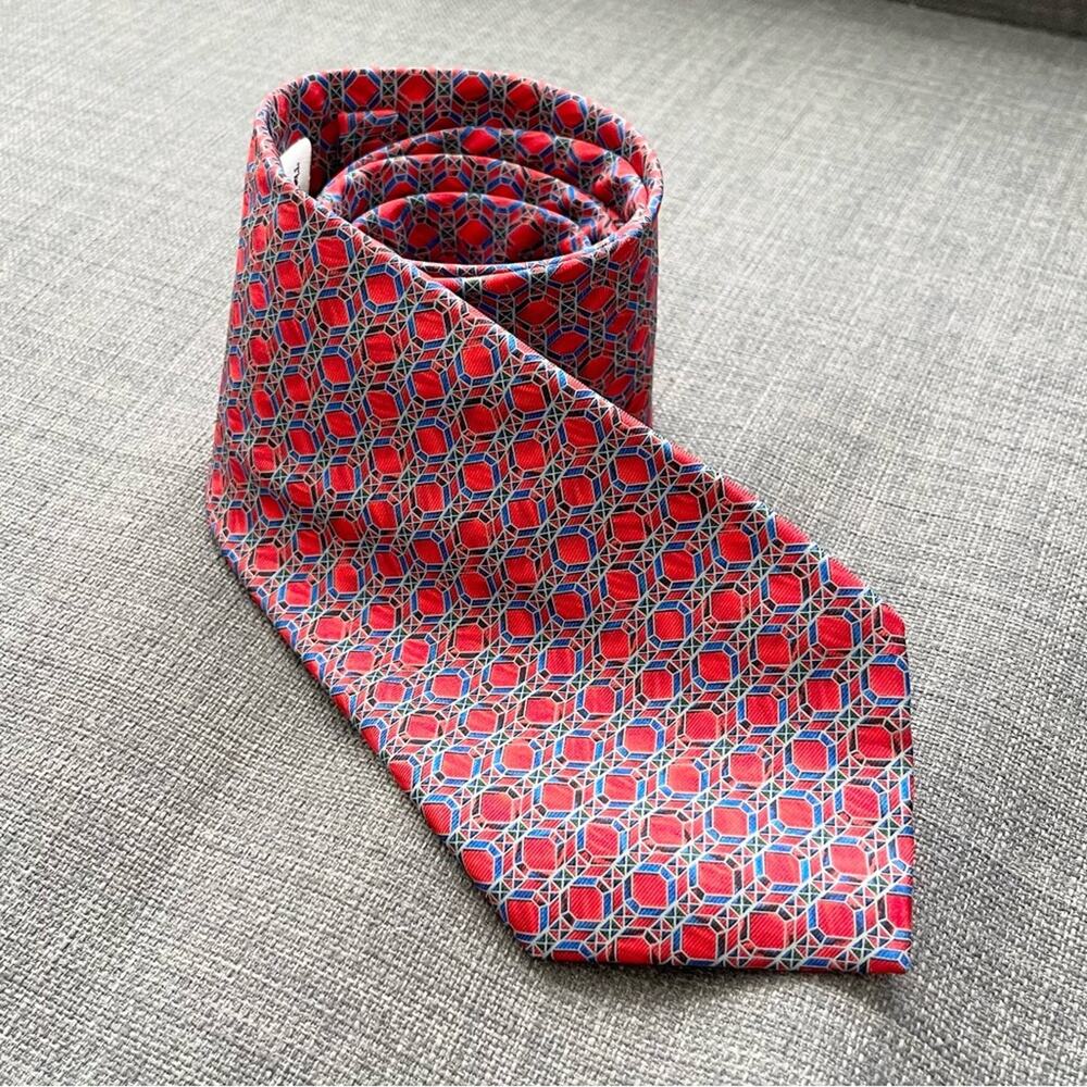 Metropolitan Museum Of Art Geometric Red and Blue Men's Silk Tie